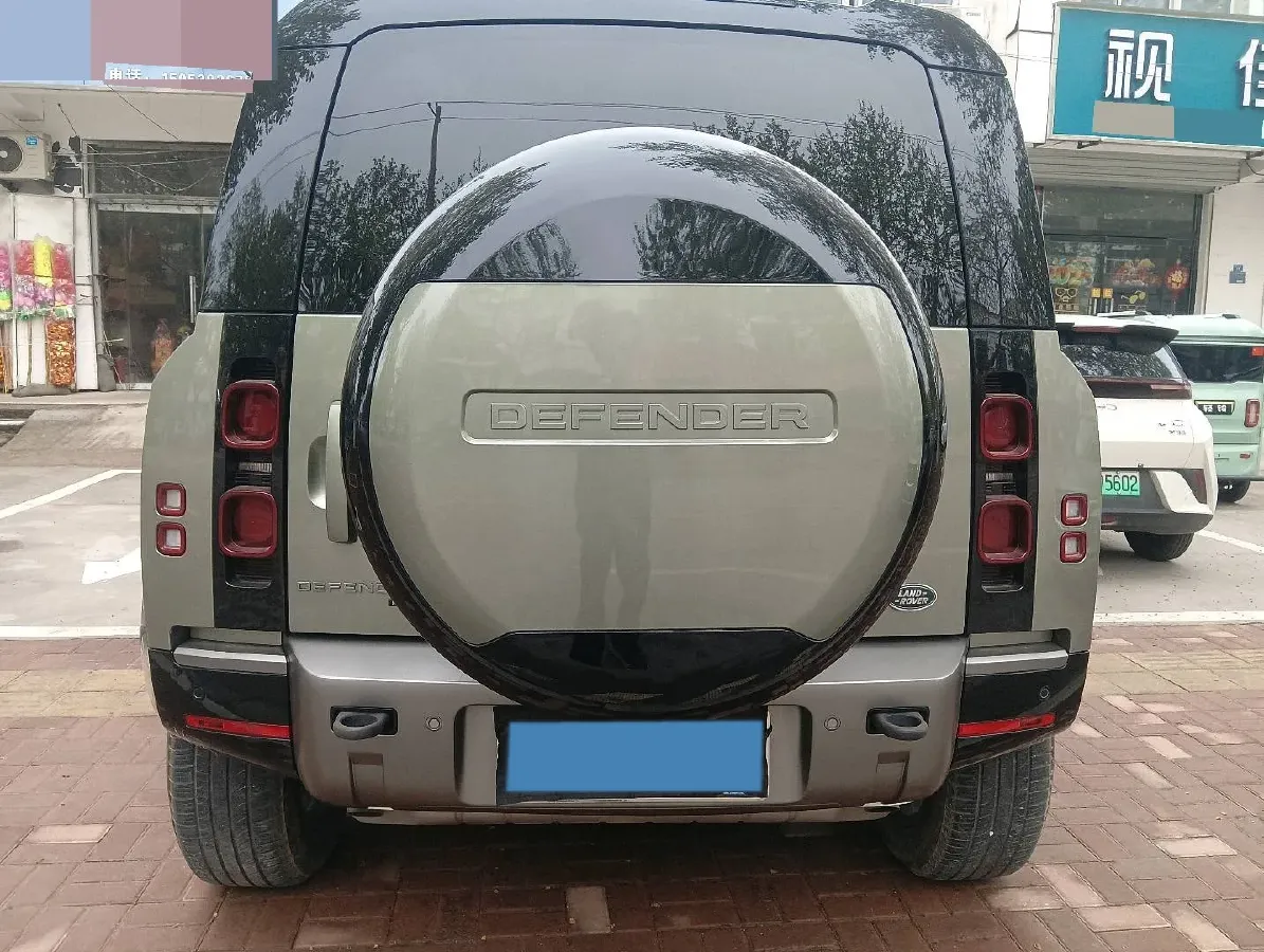 2023 Land Rover Defender 3.0T 400HP L6 8AT,autocango,china used car exporter,china ev exporter,chinese used car exporter,chinese used ev exporter
