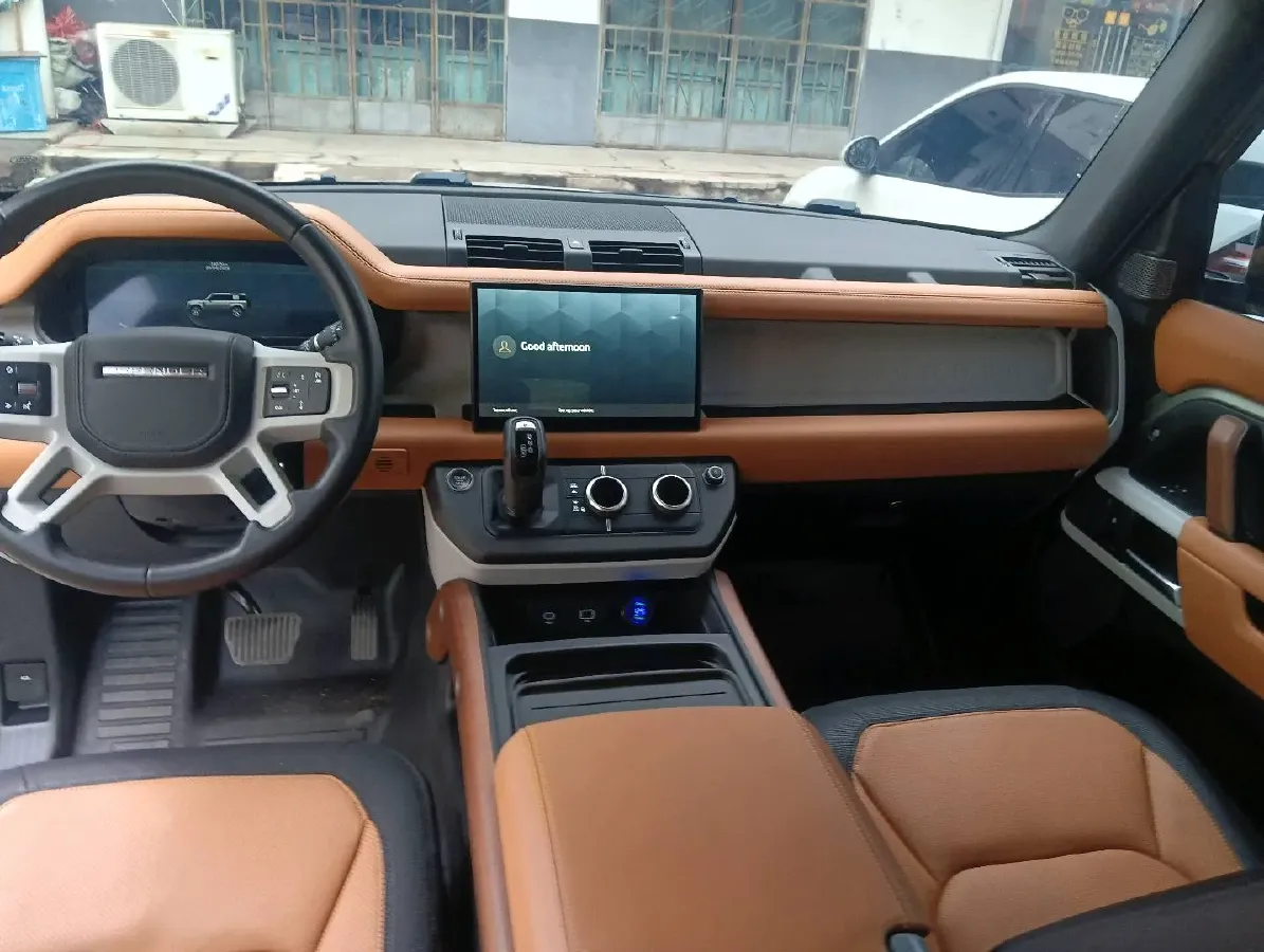 2023 Land Rover Defender 3.0T 400HP L6 8AT,autocango,china used car exporter,china ev exporter,chinese used car exporter,chinese used ev exporter