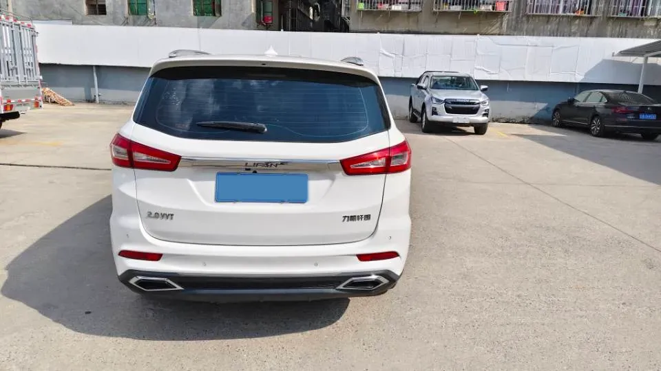 2017 LiFan XuanLang 2.0L 141HP L4 5MT,autocango,china used car exporter,china ev exporter,chinese used car exporter,chinese used ev exporter