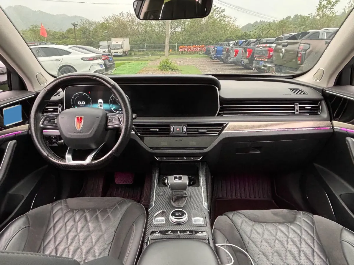 2022 HongQi HS5 2.0T 224HP L4 6AT,autocango,china used car exporter,china ev exporter,chinese used car exporter,chinese used ev exporter