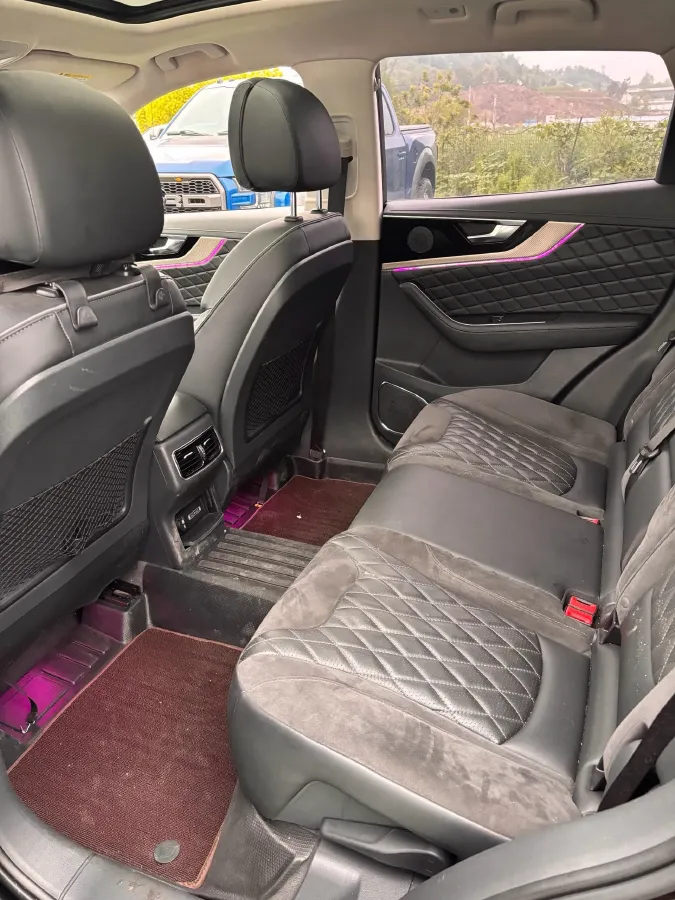 2022 HongQi HS5 2.0T 224HP L4 6AT,autocango,china used car exporter,china ev exporter,chinese used car exporter,chinese used ev exporter