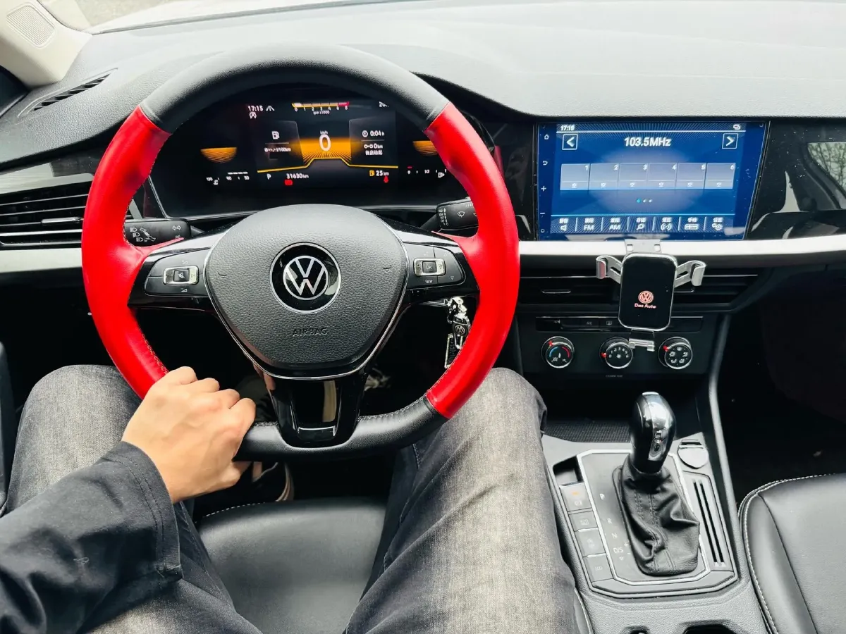 2022 Volkswagen Sagitar 1.2T 116HP L4 7DCT,autocango,china used car exporter,china ev exporter,chinese used car exporter,chinese used ev exporter