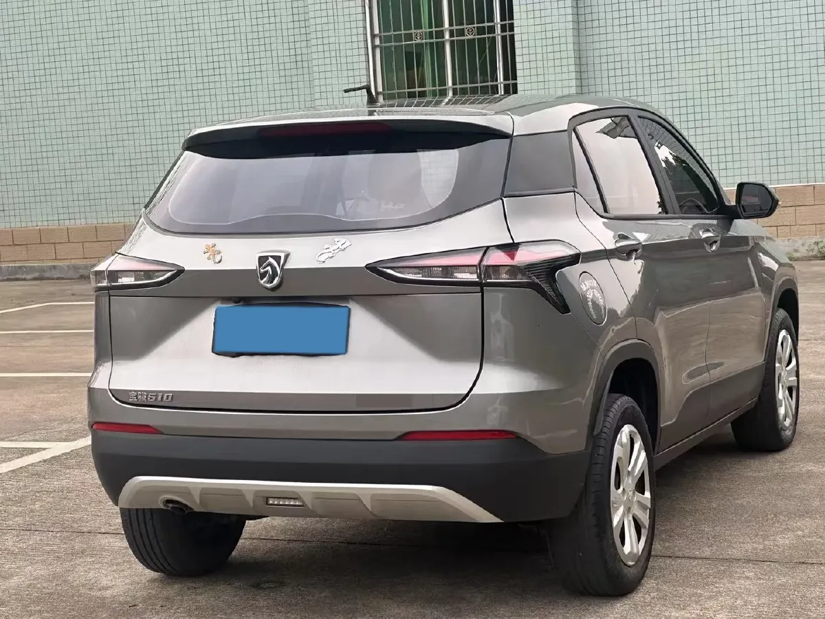 2017 BaoJun 310W 1.5L 105HP L4 6MT,autocango,china used car exporter,china ev exporter,chinese used car exporter,chinese used ev exporter