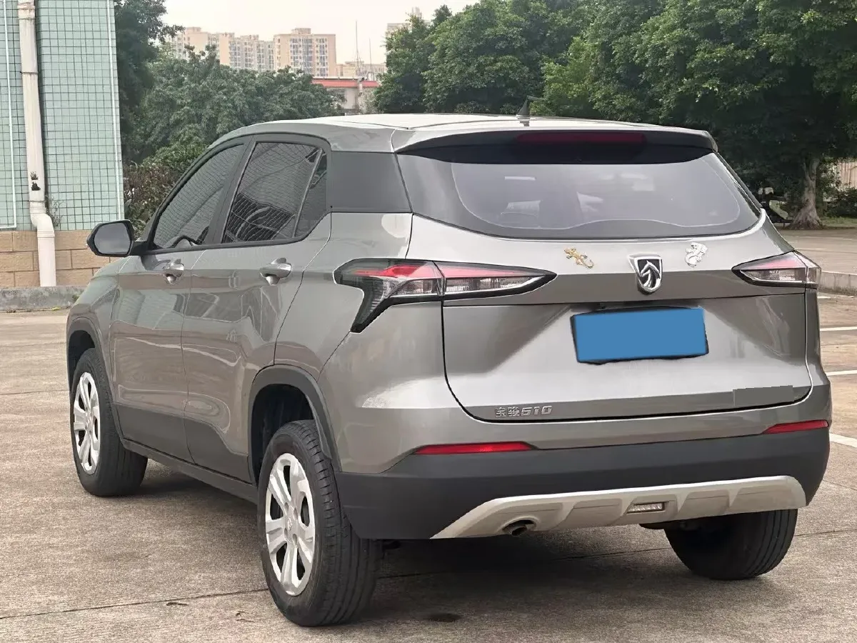 2017 BaoJun 310W 1.5L 105HP L4 6MT,autocango,china used car exporter,china ev exporter,chinese used car exporter,chinese used ev exporter