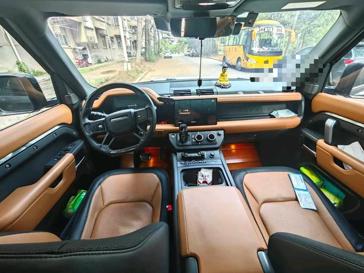 2023 Land Rover Defender 3.0T 400HP L6 8AT,autocango,china used car exporter,china ev exporter,chinese used car exporter,chinese used ev exporter
