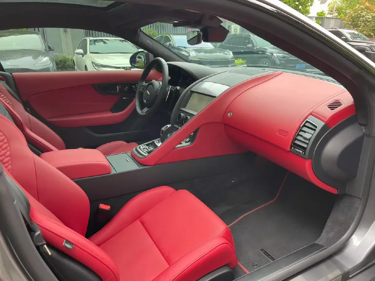 2024 Jaguar F-TYPE 2.0T 300HP L4 8AT,autocango,china used car exporter,china ev exporter,chinese used car exporter,chinese used ev exporter