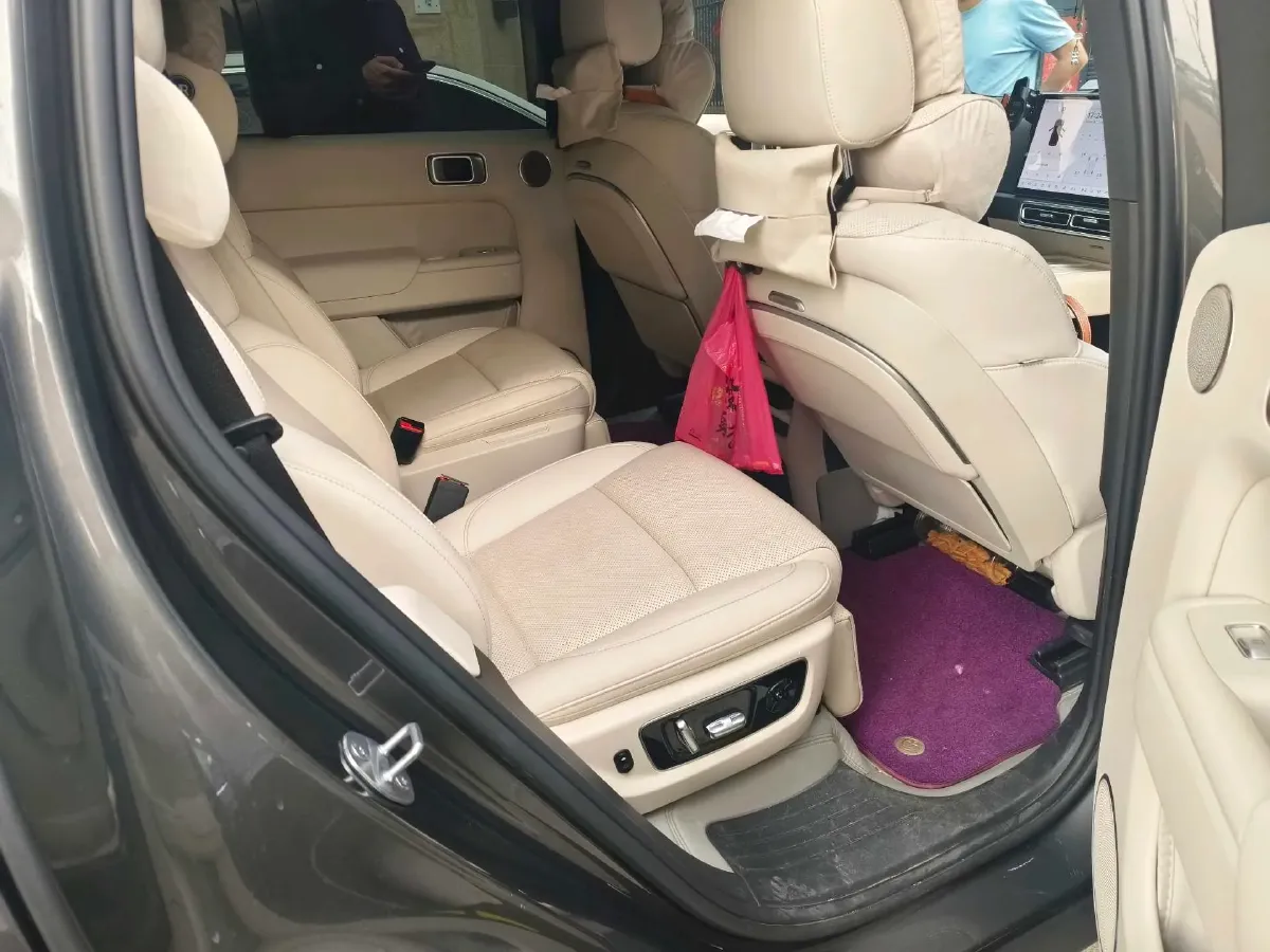 2023 Li L8 Range Extended 154HP REEV 40.9KWH,autocango,china used car exporter,china ev exporter,chinese used car exporter,chinese used ev exporter