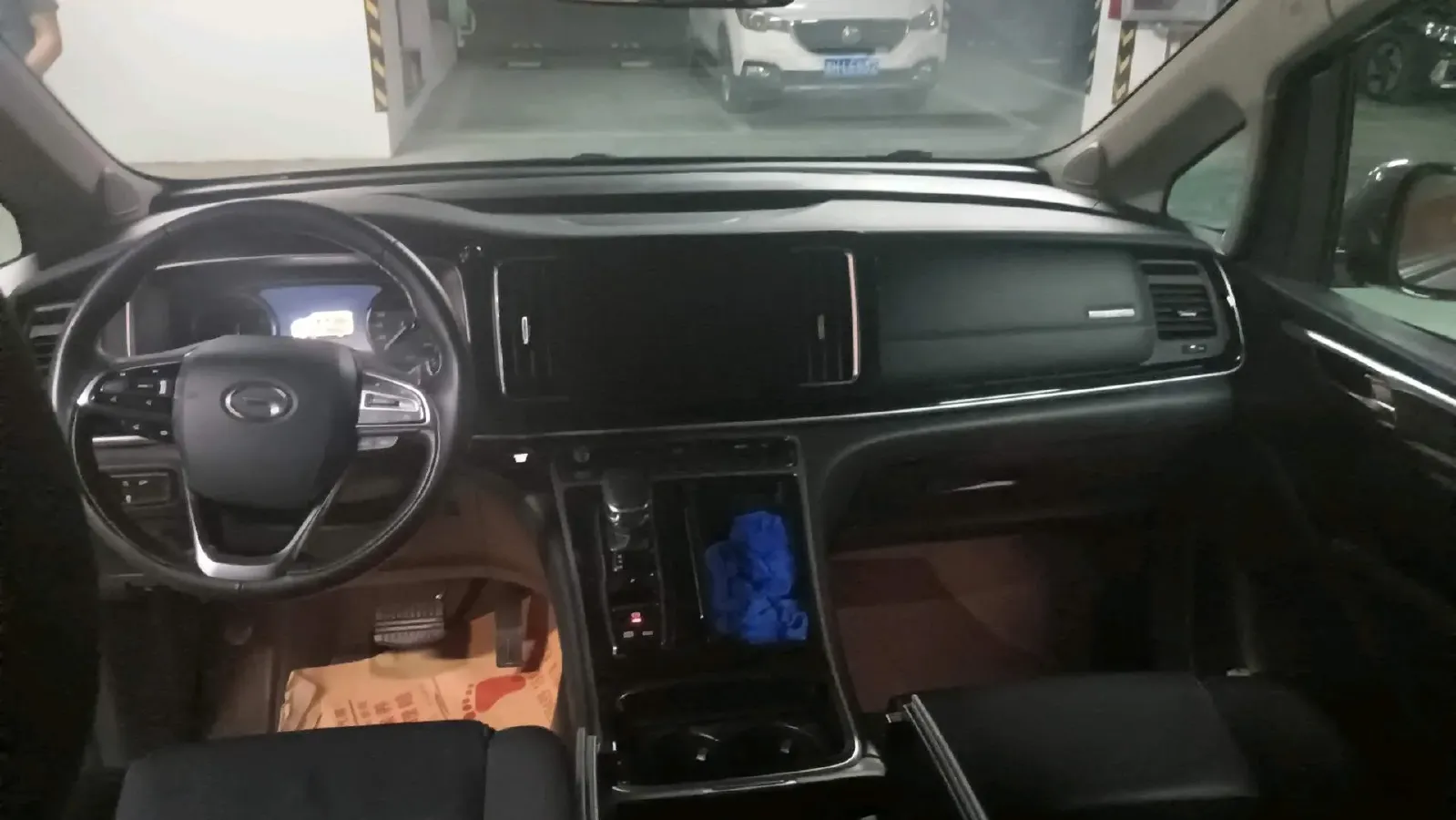 2021 GAC Trumpchi M8 2.0T 252HP L4 8AT,autocango,china used car exporter,china ev exporter,chinese used car exporter,chinese used ev exporter