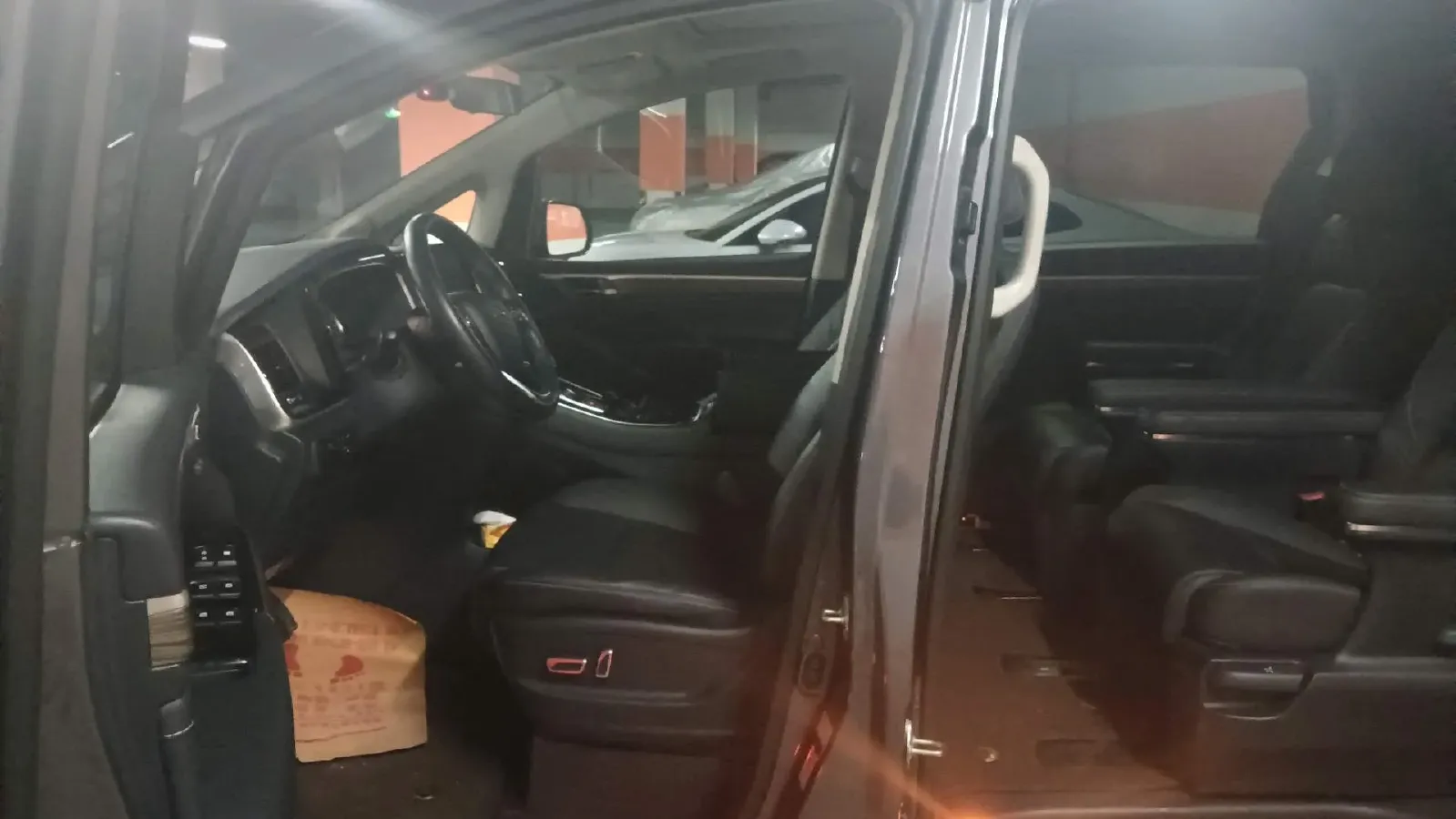 2021 GAC Trumpchi M8 2.0T 252HP L4 8AT,autocango,china used car exporter,china ev exporter,chinese used car exporter,chinese used ev exporter