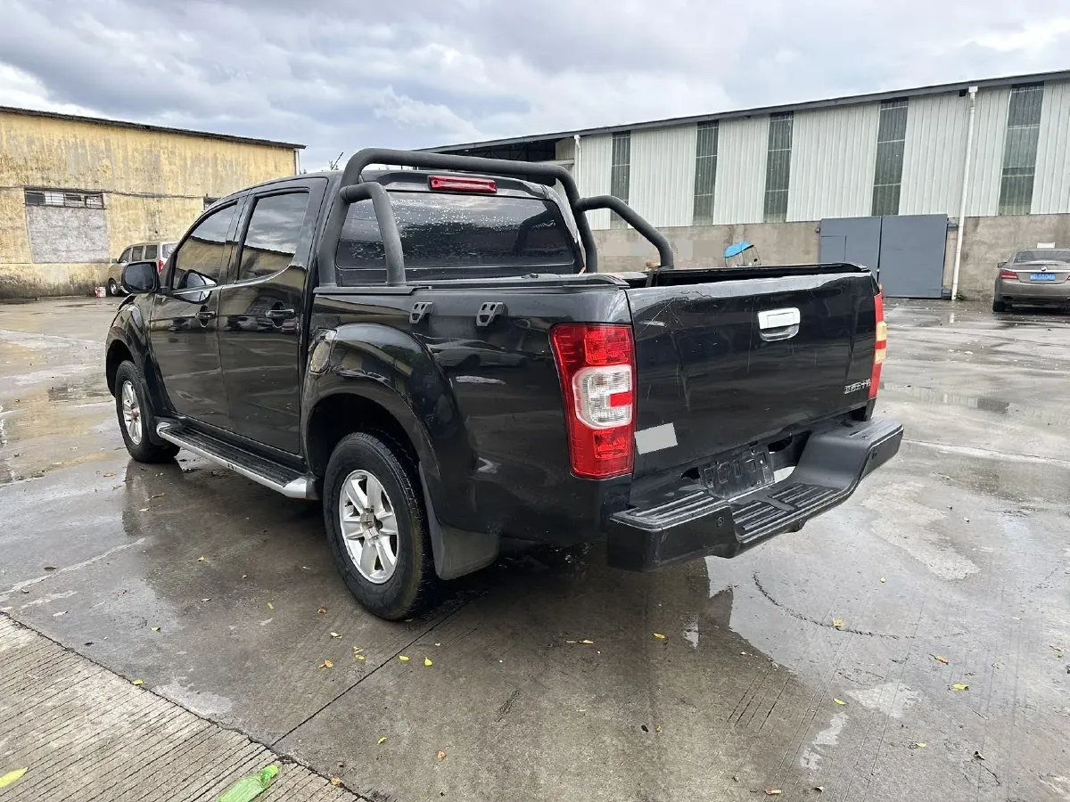 2022 Isuzu RE-MAX Jim 2.8T 120HP L4 5MT,autocango,china used car exporter,china ev exporter,chinese used car exporter,chinese used ev exporter