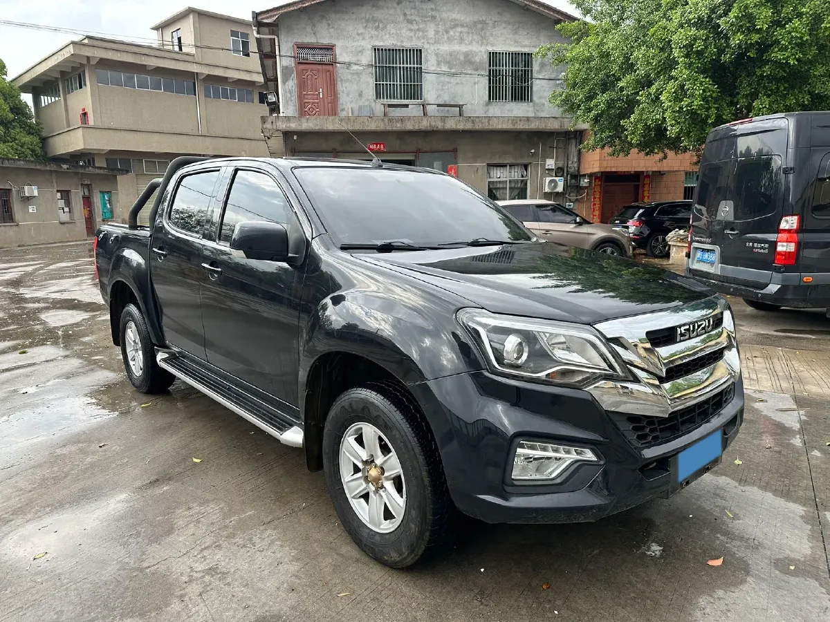 2022 Isuzu RE-MAX Jim 2.8T 120HP L4 5MT,autocango,china used car exporter,china ev exporter,chinese used car exporter,chinese used ev exporter