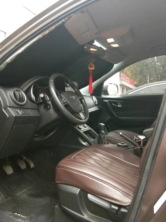 2018 Bestune X40 1.6L 114HP L4 5MT,autocango,china used car exporter,china ev exporter,chinese used car exporter,chinese used ev exporter