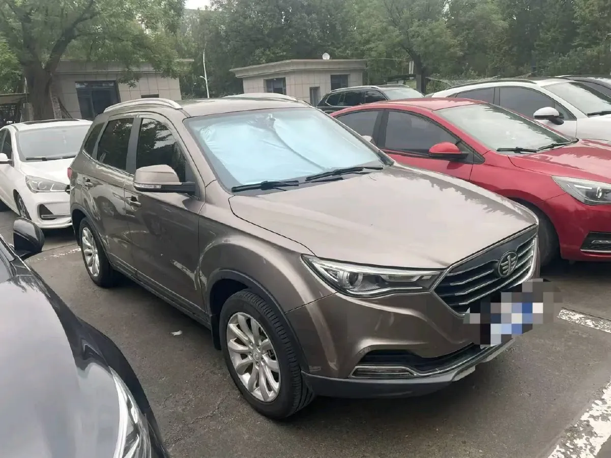 2018 Bestune X40 1.6L 114HP L4 5MT,autocango,china used car exporter,china ev exporter,chinese used car exporter,chinese used ev exporter