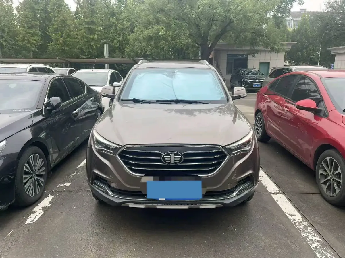 2018 Bestune X40 1.6L 114HP L4 5MT,autocango,china used car exporter,china ev exporter,chinese used car exporter,chinese used ev exporter