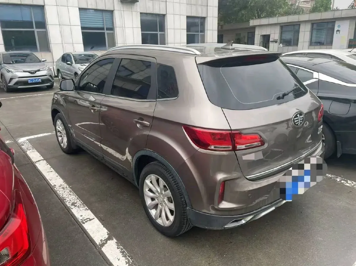 2018 Bestune X40 1.6L 114HP L4 5MT,autocango,china used car exporter,china ev exporter,chinese used car exporter,chinese used ev exporter