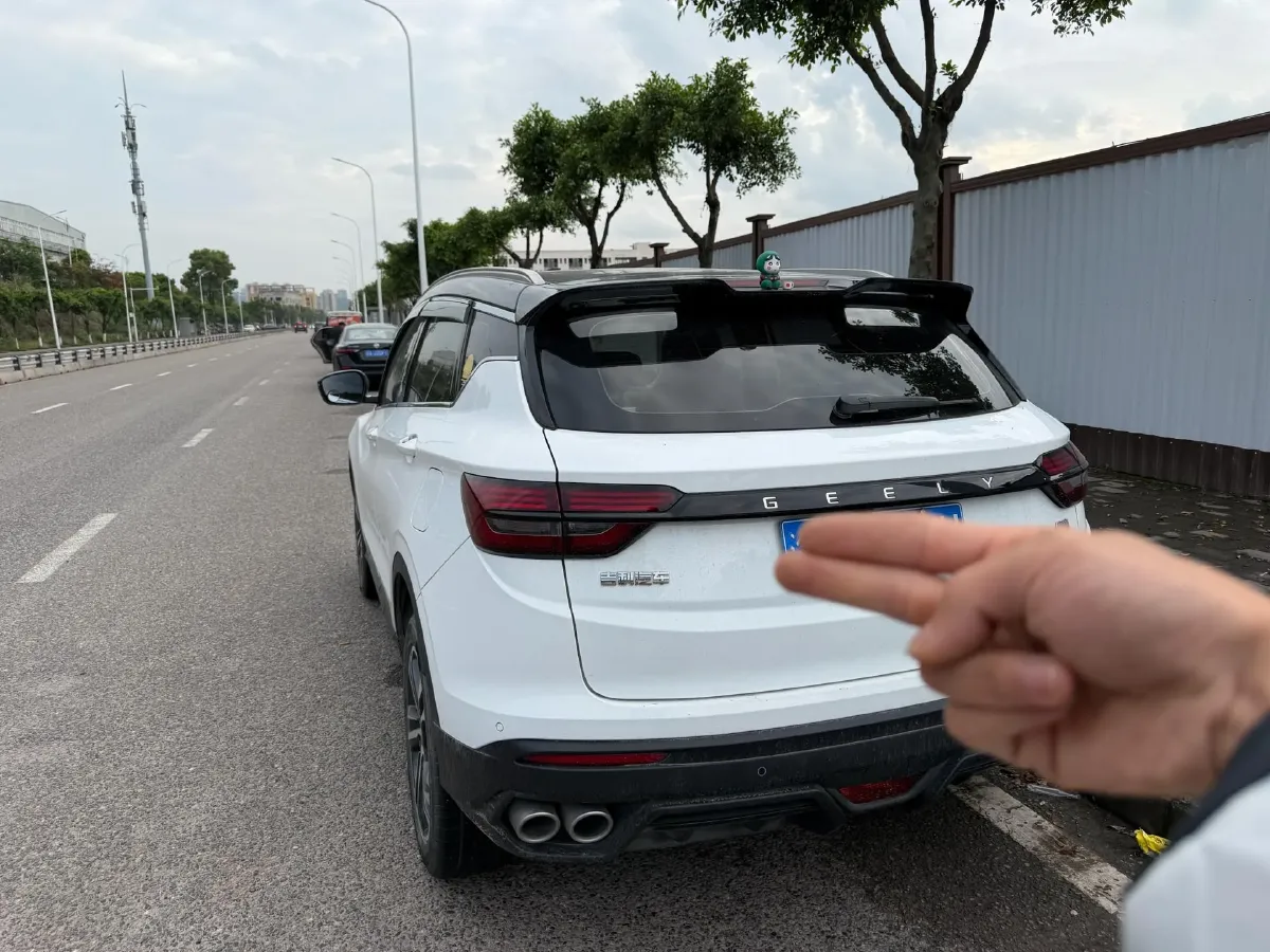 2021 Geely Coolray 1.4T 141HP L4 6DCT,autocango,china used car exporter,china ev exporter,chinese used car exporter,chinese used ev exporter