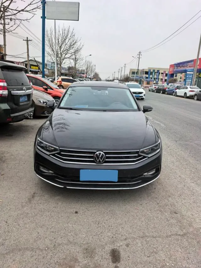 2020 Volkswagen Magotan 2.0T 186HP L4 7DCT,autocango,china used car exporter,china ev exporter,chinese used car exporter,chinese used ev exporter