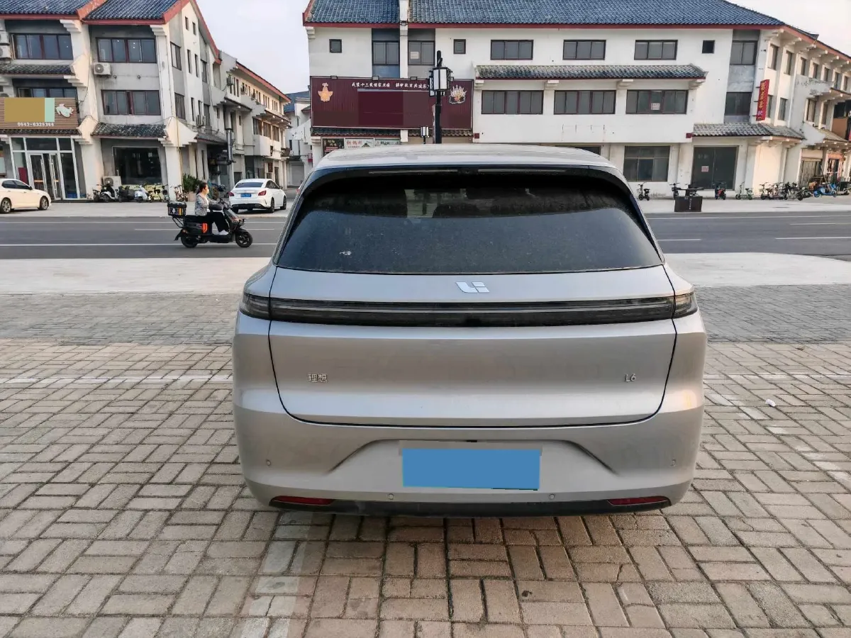 2024 Li L6 Range Extended 154HP L4 REEV 36.8KWH,autocango,china used car exporter,china ev exporter,chinese used car exporter,chinese used ev exporter