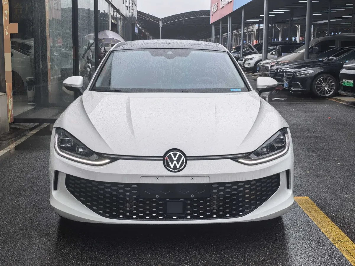 2023 Volkswagen Lamando 1.4T 150HP L4 7DCT,autocango,china used car exporter,china ev exporter,chinese used car exporter,chinese used ev exporter