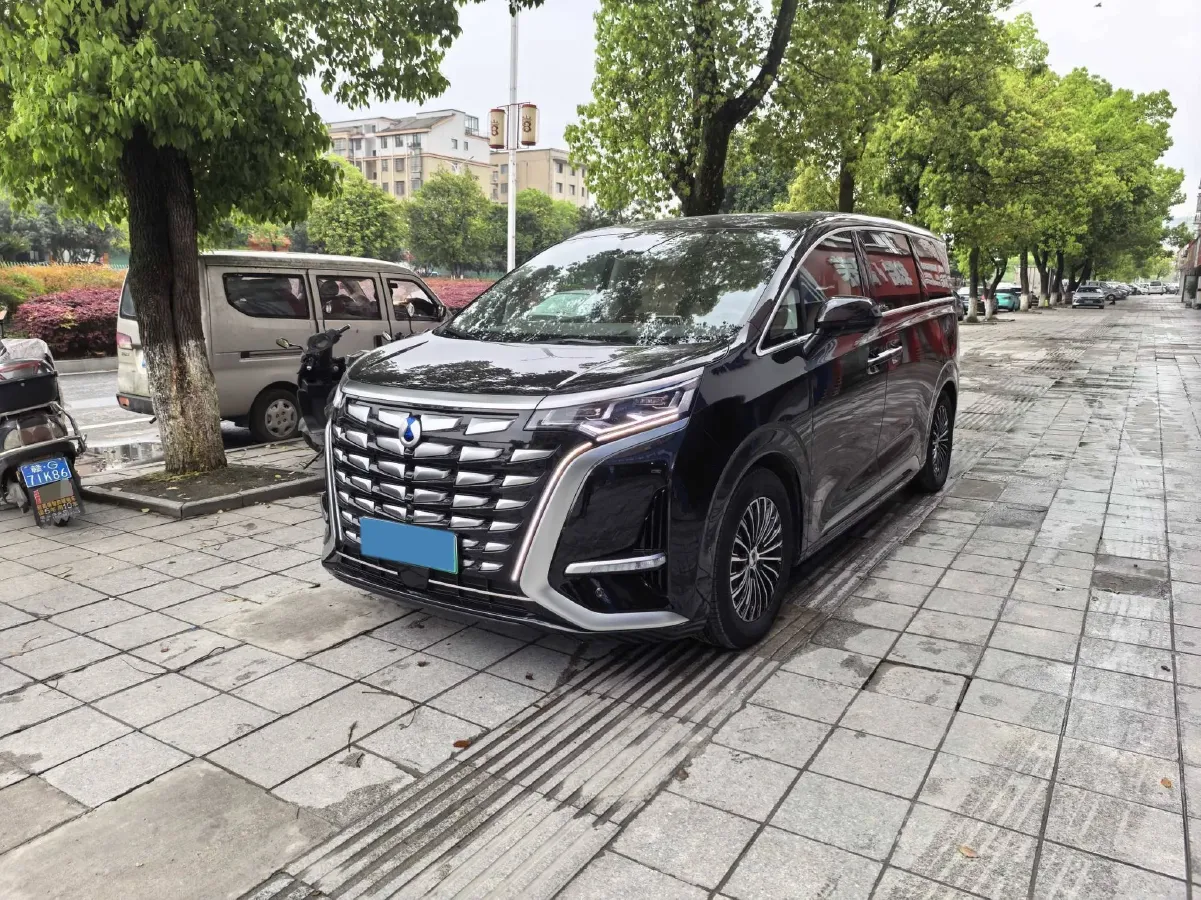 2022 Mercedes-Benz GLC Class 2.0T 197HP L4 9AT,autocango,china used car exporter,china ev exporter,chinese used car exporter,chinese used ev exporter