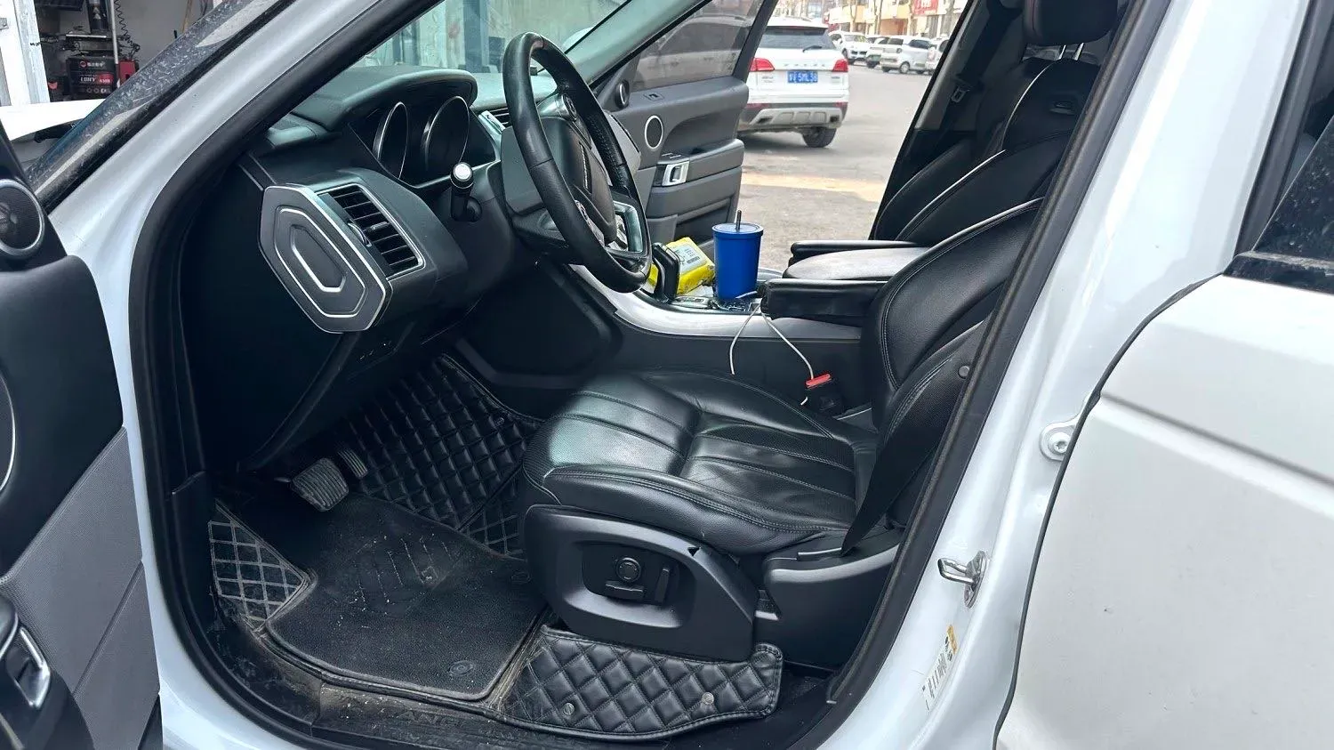 2017 Land Rover Range Rover Sport 3.0T 340HP V6 8AT,autocango,china used car exporter,china ev exporter,chinese used car exporter,chinese used ev exporter