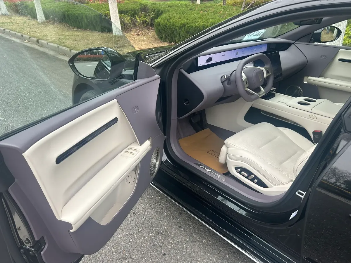 2025 Avatr 06 REEV 156HP REEV,autocango,china used car exporter,china ev exporter,chinese used car exporter,chinese used ev exporter