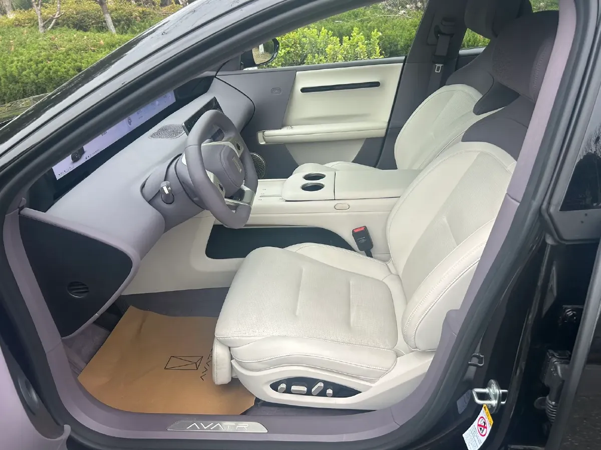 2025 Avatr 06 REEV 156HP REEV,autocango,china used car exporter,china ev exporter,chinese used car exporter,chinese used ev exporter