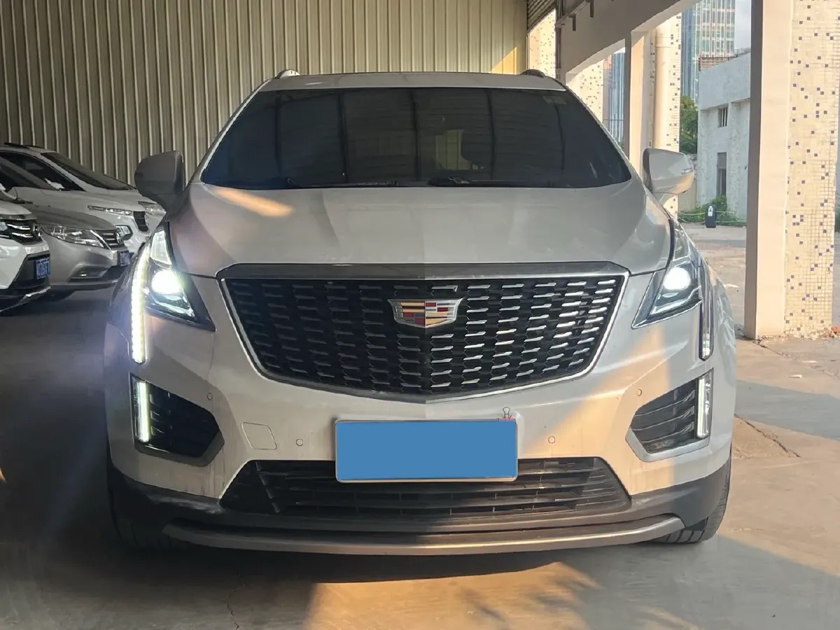 2021 Cadillac XT5 2.0T 237HP L4 9AT,autocango,china used car exporter,china ev exporter,chinese used car exporter,chinese used ev exporter
