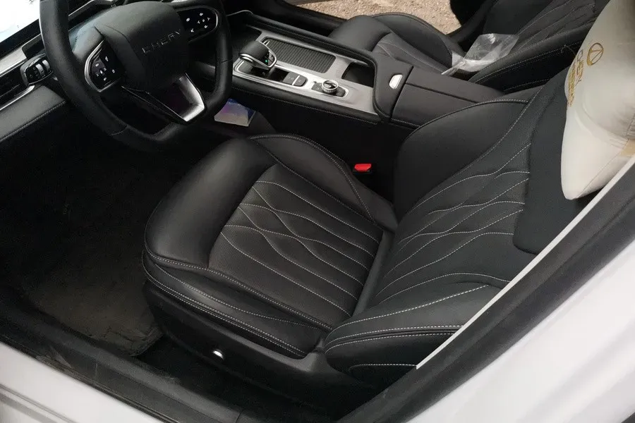 2024 Chery Arrizo 8 1.6T 197HP L4 7DCT,autocango,china used car exporter,china ev exporter,chinese used car exporter,chinese used ev exporter