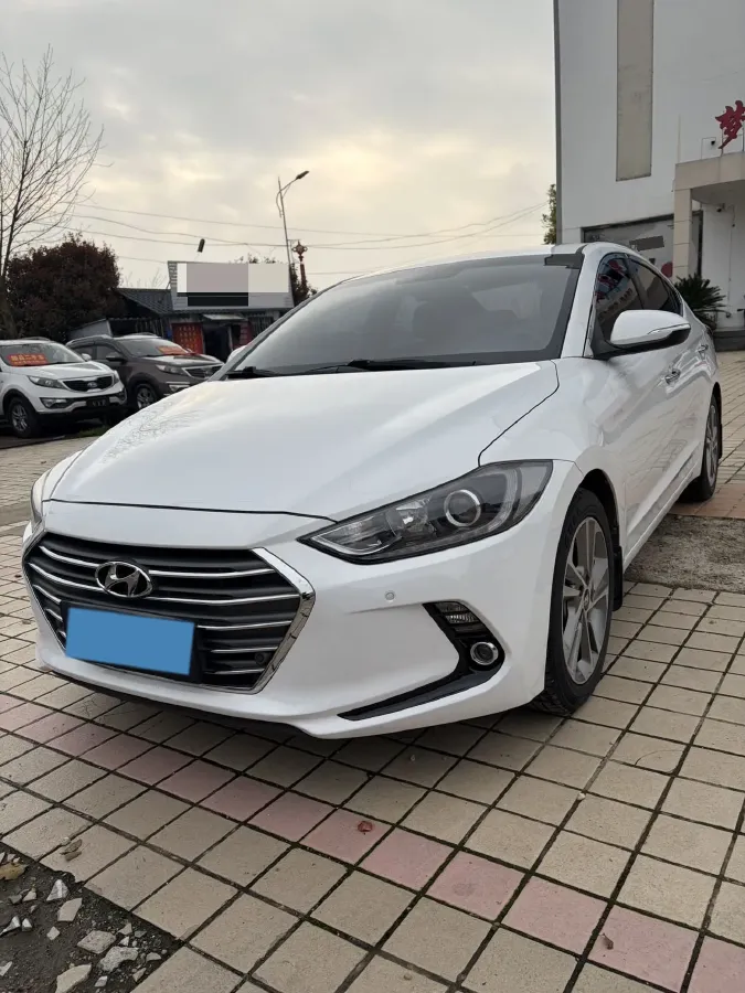 2016 Hyundai Elantra 1.6L 130HP L4 6AT,autocango,china used car exporter,china ev exporter,chinese used car exporter,chinese used ev exporter