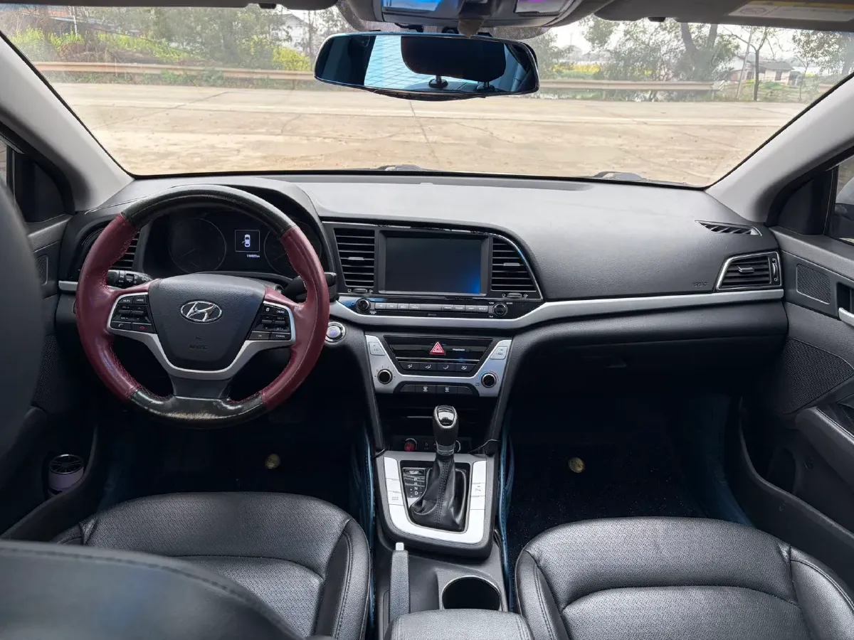 2016 Hyundai Elantra 1.6L 130HP L4 6AT,autocango,china used car exporter,china ev exporter,chinese used car exporter,chinese used ev exporter