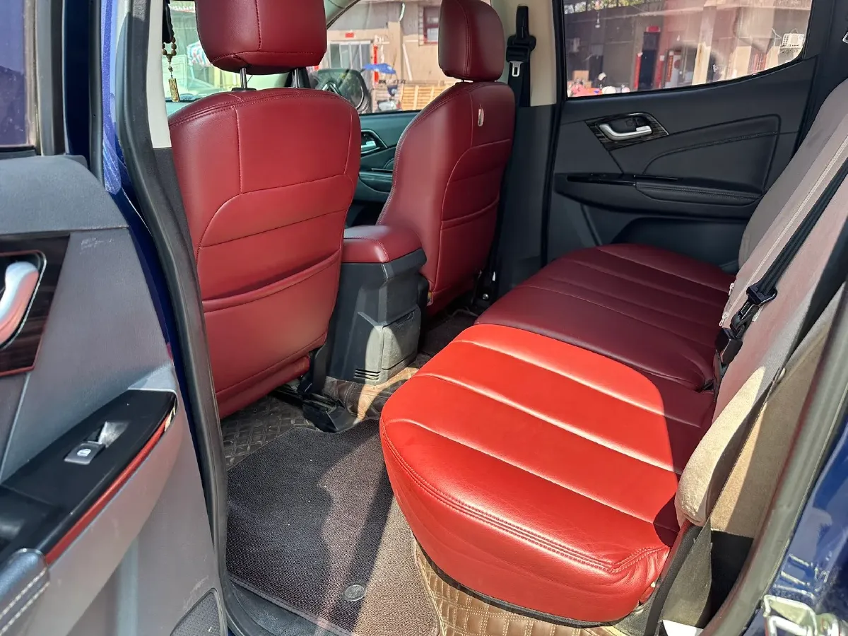 2019 Isuzu LingTuo 2.5T 150HP L4 6MT,autocango,china used car exporter,china ev exporter,chinese used car exporter,chinese used ev exporter