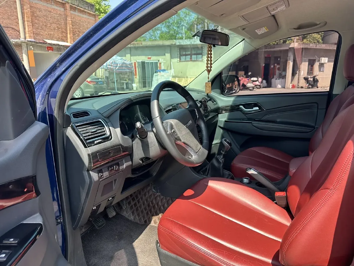 2019 Isuzu LingTuo 2.5T 150HP L4 6MT,autocango,china used car exporter,china ev exporter,chinese used car exporter,chinese used ev exporter