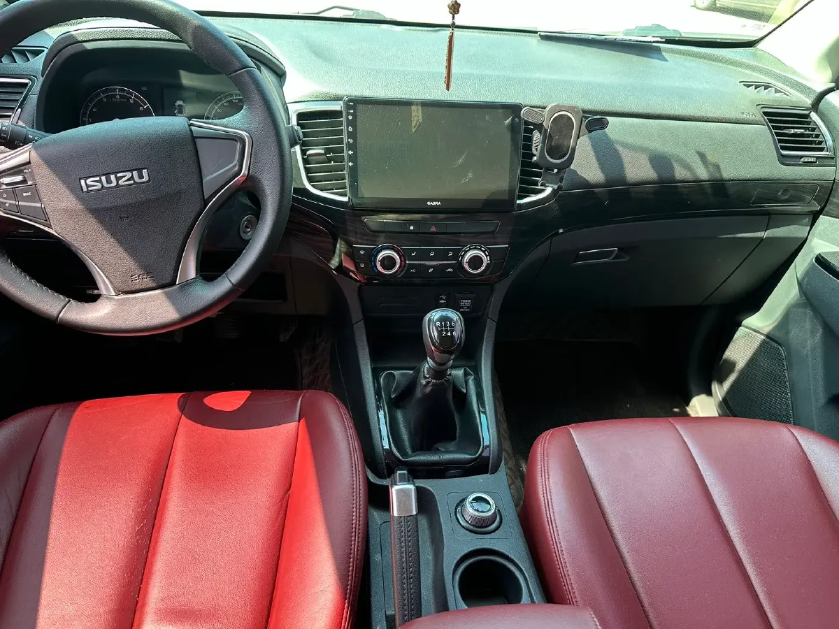 2019 Isuzu LingTuo 2.5T 150HP L4 6MT,autocango,china used car exporter,china ev exporter,chinese used car exporter,chinese used ev exporter