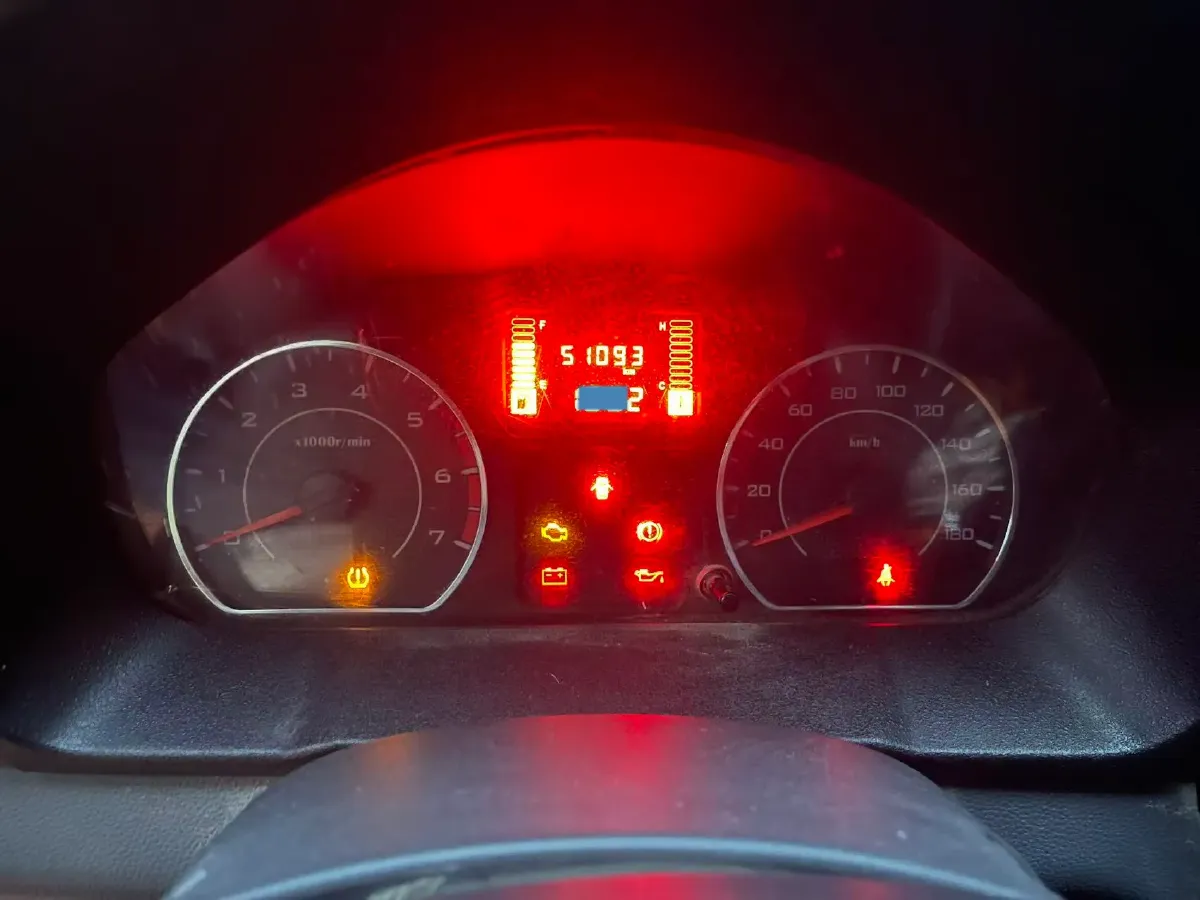 2021 WuLing ZhentTu 1.5L 99HP L4 5MT,autocango,china used car exporter,china ev exporter,chinese used car exporter,chinese used ev exporter