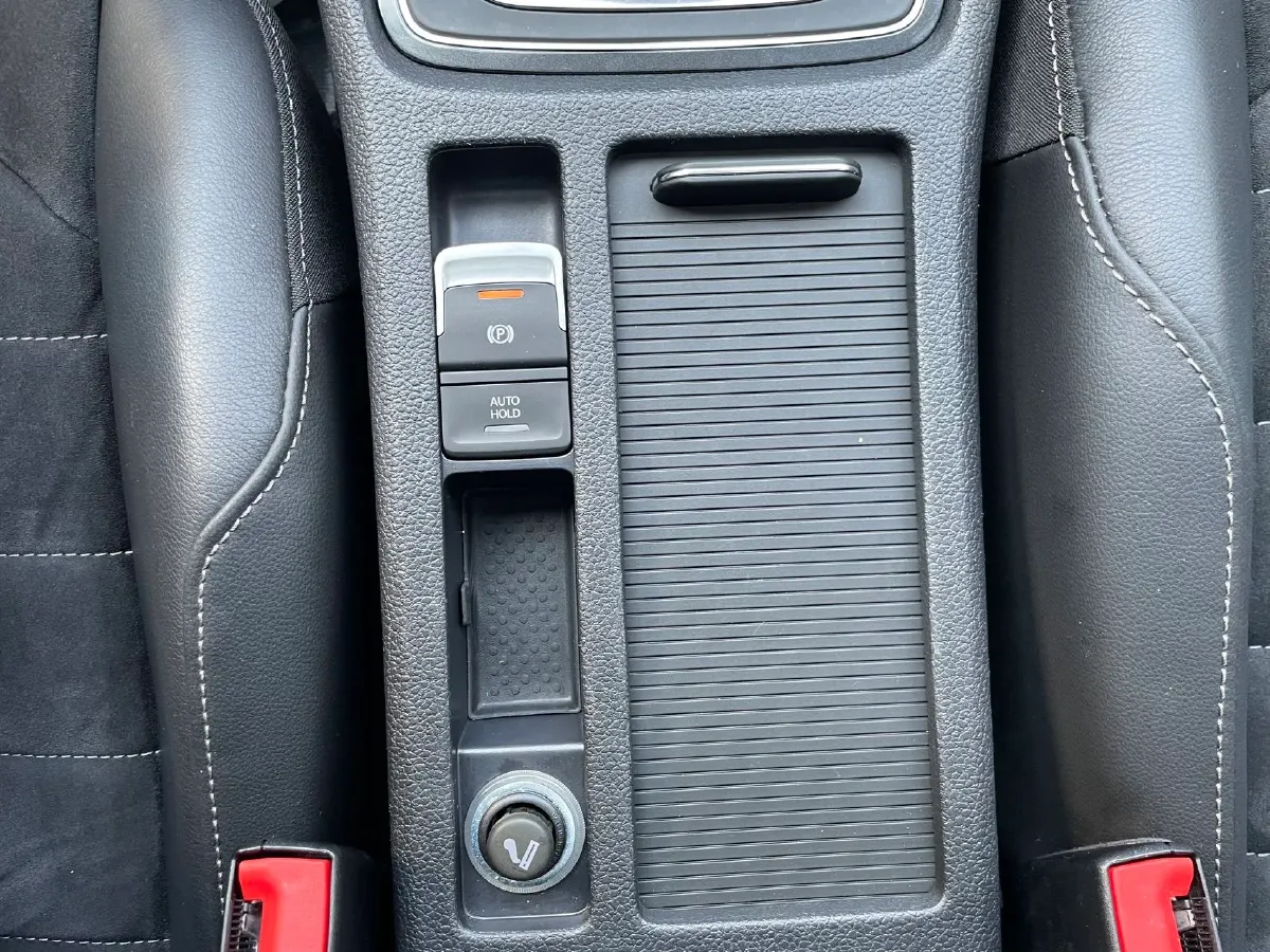 2020 Volkswagen Golf 1.4T 150HP L4 7DCT,autocango,china used car exporter,china ev exporter,chinese used car exporter,chinese used ev exporter