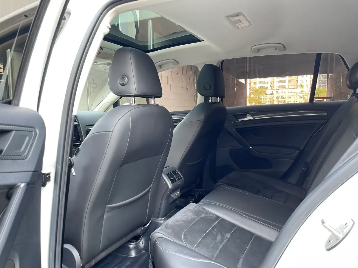 2020 Volkswagen Golf 1.4T 150HP L4 7DCT,autocango,china used car exporter,china ev exporter,chinese used car exporter,chinese used ev exporter