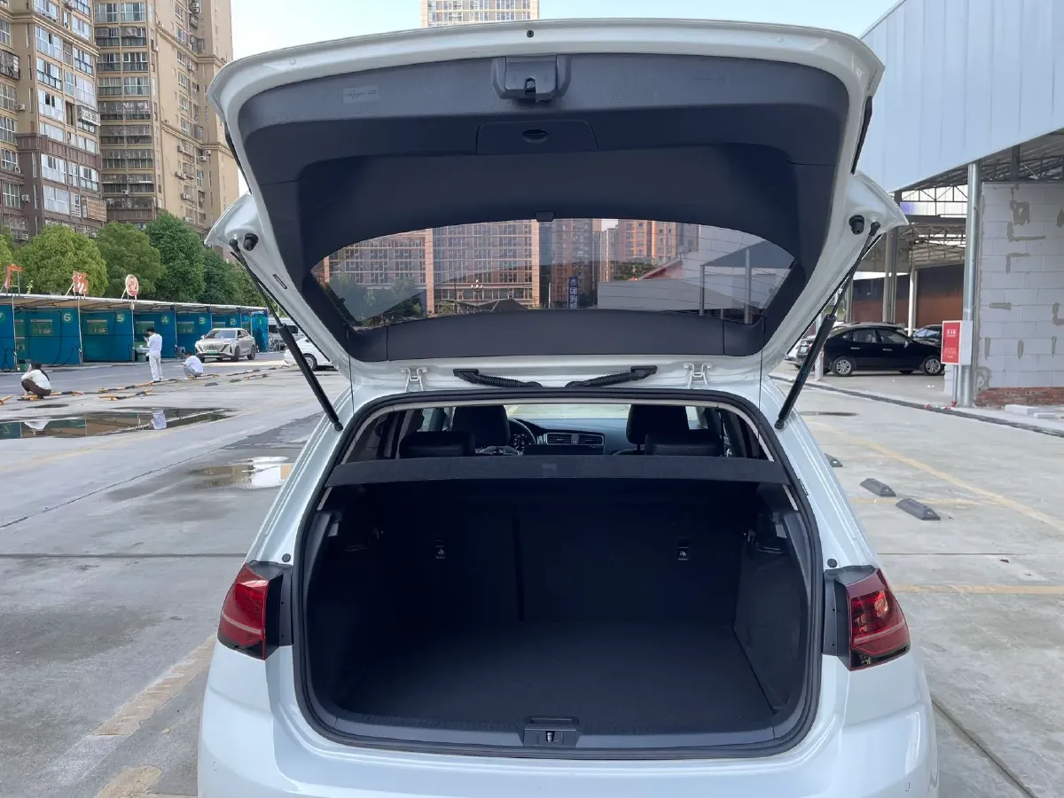 2020 Volkswagen Golf 1.4T 150HP L4 7DCT,autocango,china used car exporter,china ev exporter,chinese used car exporter,chinese used ev exporter