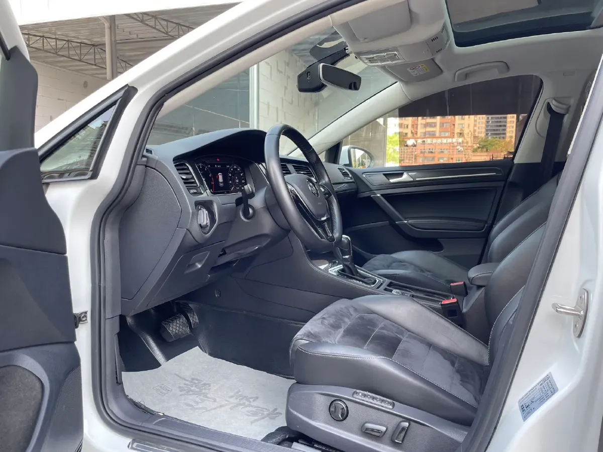 2020 Volkswagen Golf 1.4T 150HP L4 7DCT,autocango,china used car exporter,china ev exporter,chinese used car exporter,chinese used ev exporter