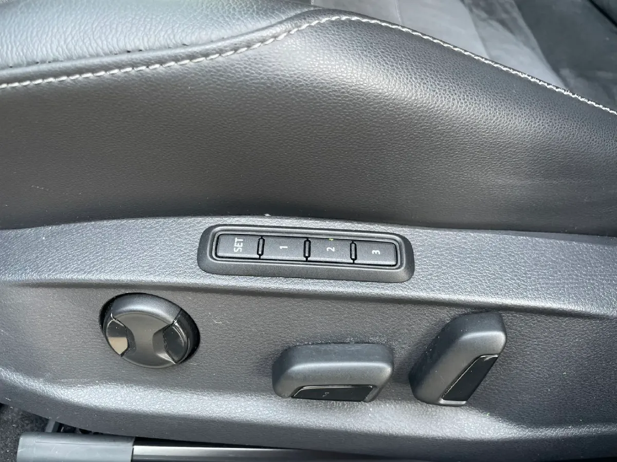 2020 Volkswagen Golf 1.4T 150HP L4 7DCT,autocango,china used car exporter,china ev exporter,chinese used car exporter,chinese used ev exporter