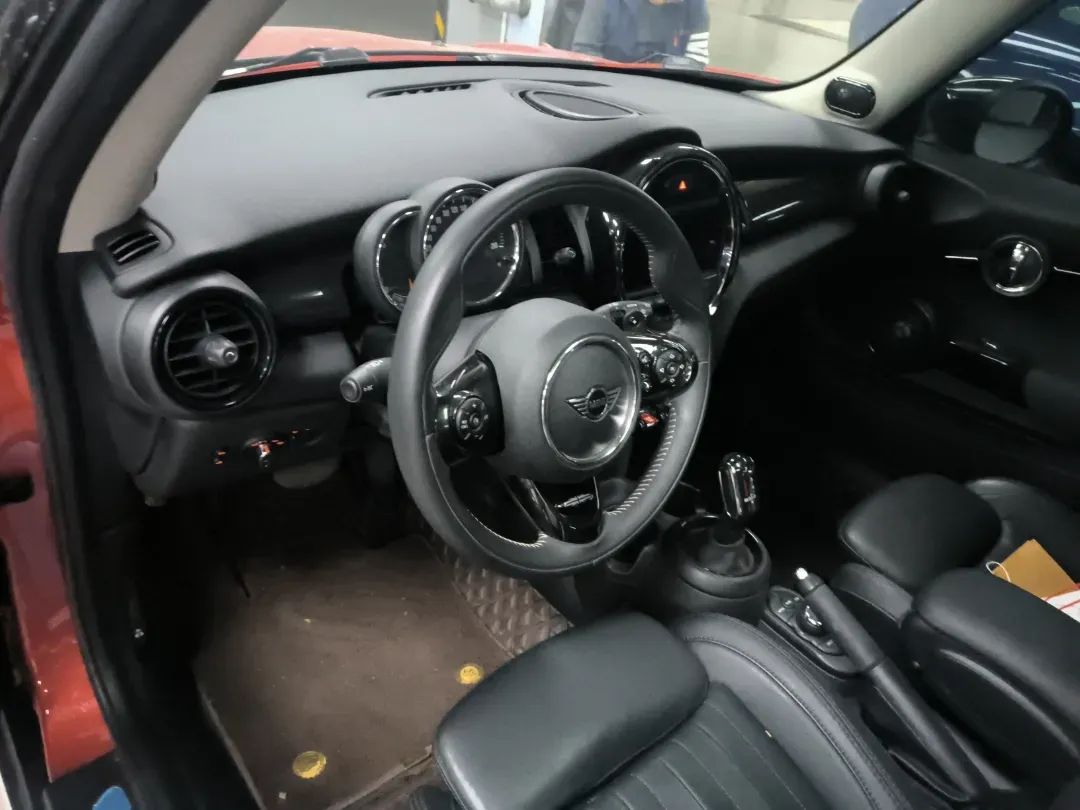 2020 MINI MINI 2.0T 192HP L4 7DCT,autocango,china used car exporter,china ev exporter,chinese used car exporter,chinese used ev exporter