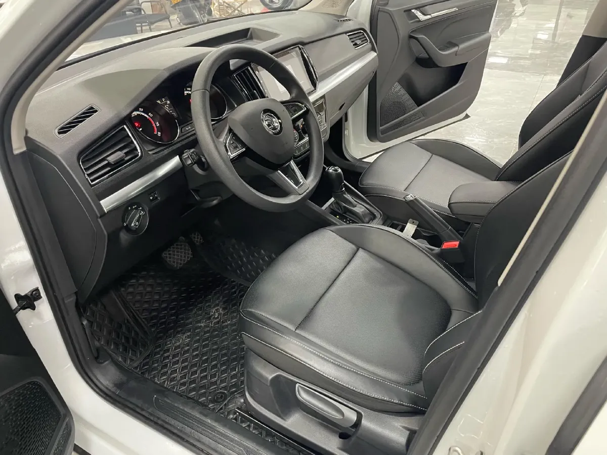 2023 Skoda Kamiq 1.5L 112HP L4 6AT,autocango,china used car exporter,china ev exporter,chinese used car exporter,chinese used ev exporter