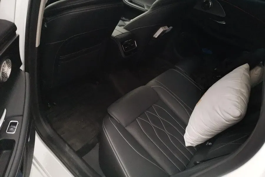 2024 Chery Arrizo 8 1.6T 197HP L4 7DCT,autocango,china used car exporter,china ev exporter,chinese used car exporter,chinese used ev exporter