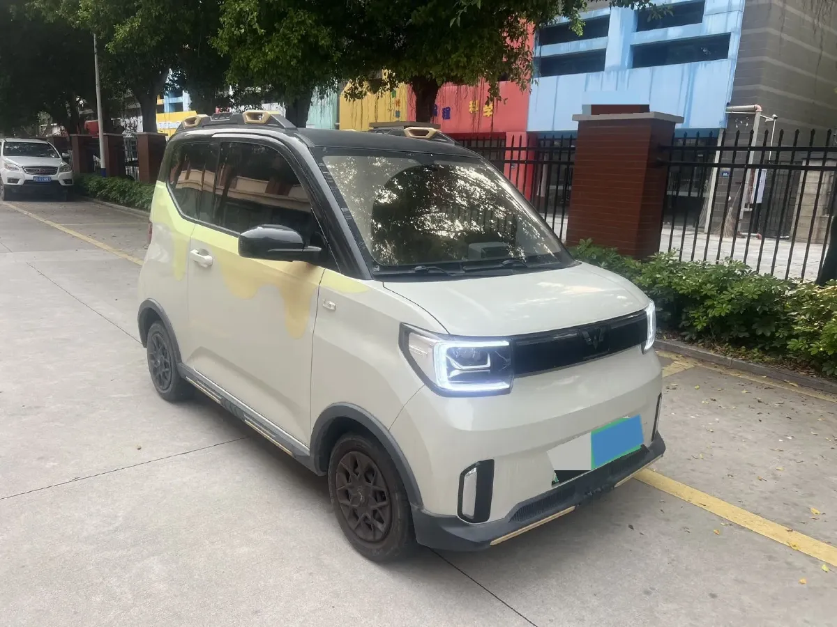 2022 WuLing HongGuang MINI EV BEV 17.3KWH,autocango,china used car exporter,china ev exporter,chinese used car exporter,chinese used ev exporter