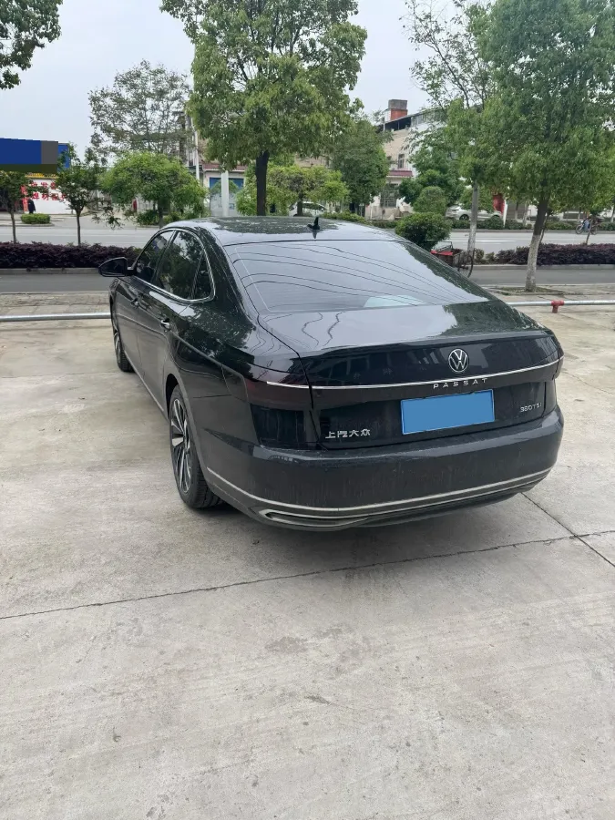 2024 Volkswagen Passat 2.0T 186HP L4 7DCT,autocango,china used car exporter,china ev exporter,chinese used car exporter,chinese used ev exporter