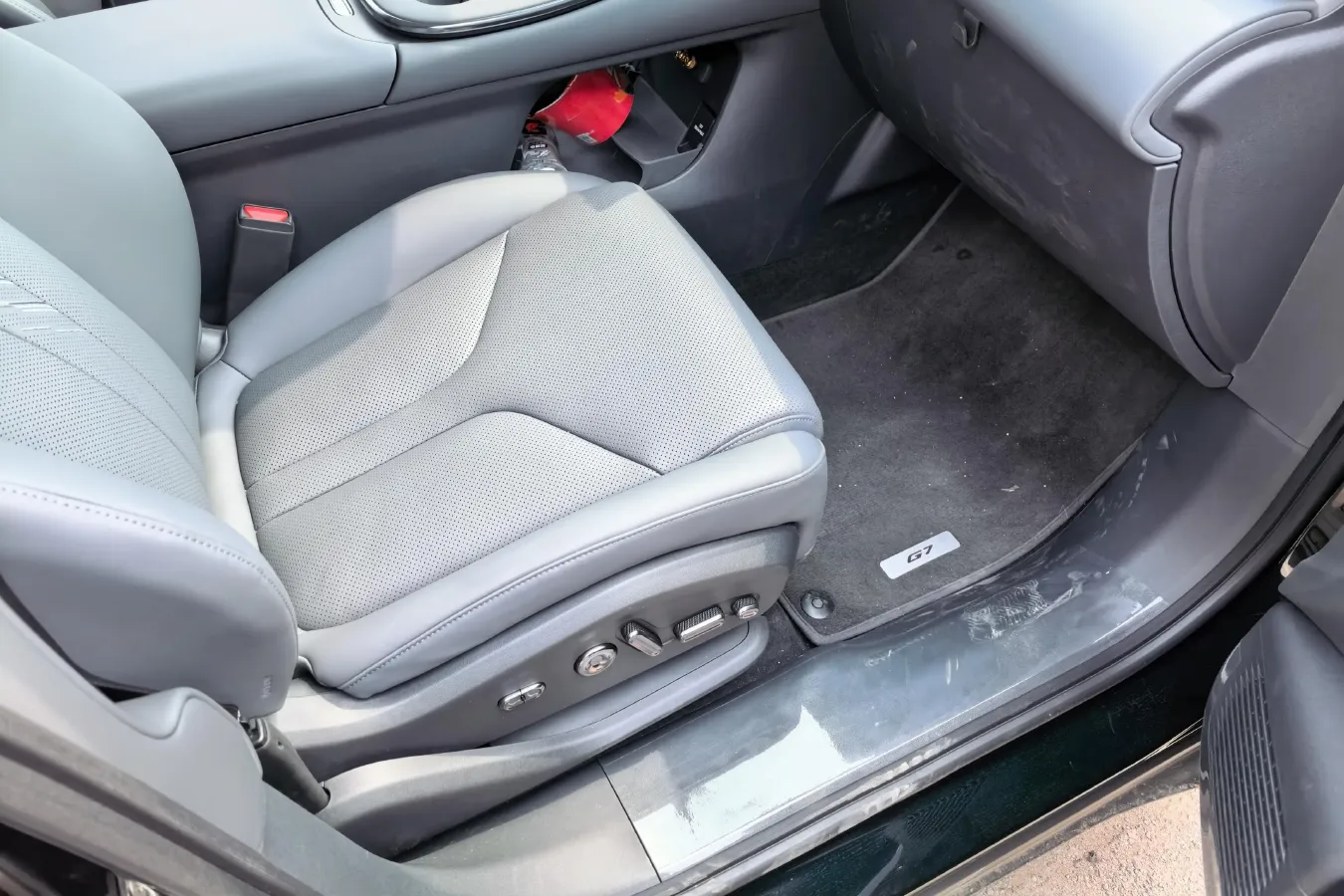 2026 Xpeng G7 REEV 150HP REEV,autocango,china used car exporter,china ev exporter,chinese used car exporter,chinese used ev exporter