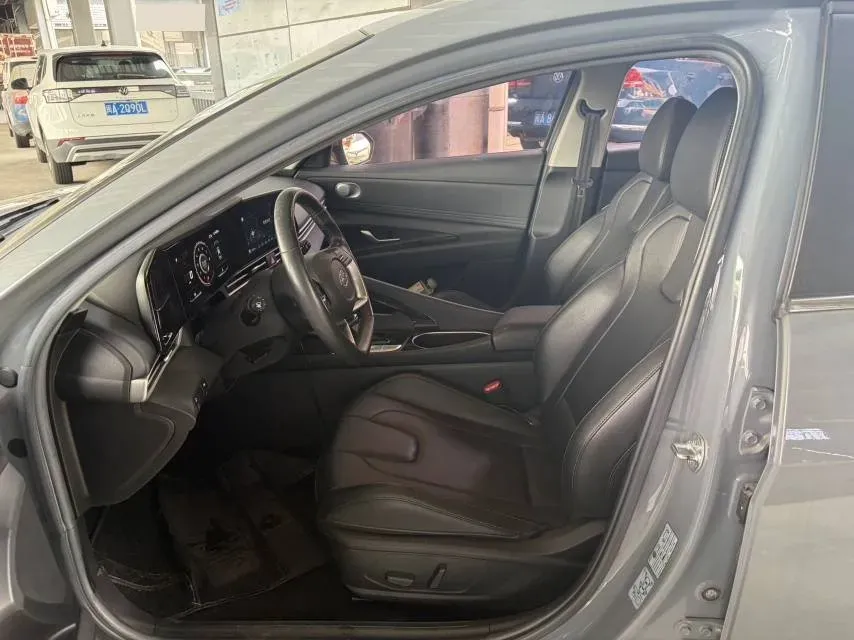 2021 Hyundai Elantra 1.5L 115HP L4 CVT,autocango,china used car exporter,china ev exporter,chinese used car exporter,chinese used ev exporter