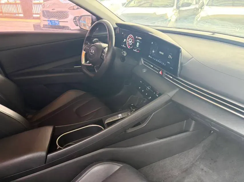 2021 Hyundai Elantra 1.5L 115HP L4 CVT,autocango,china used car exporter,china ev exporter,chinese used car exporter,chinese used ev exporter