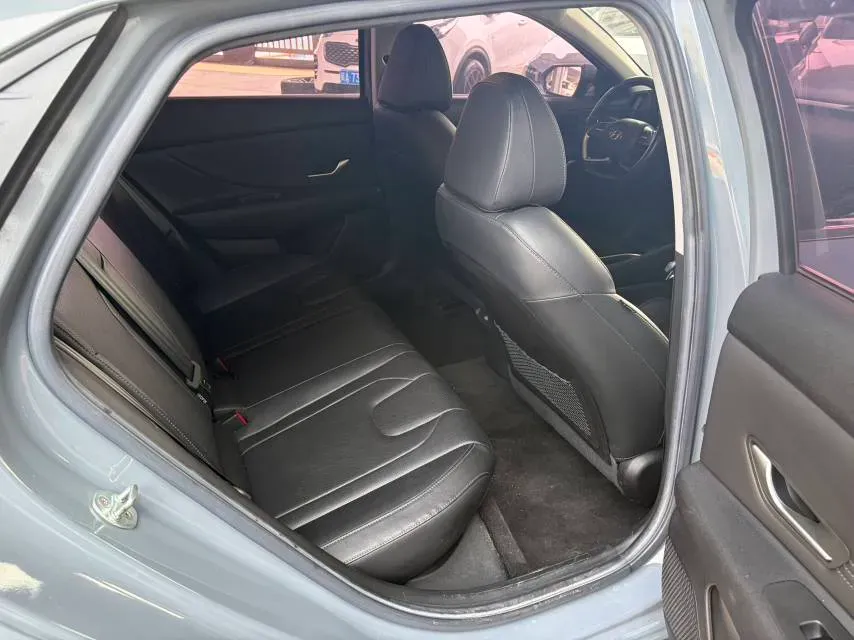 2021 Hyundai Elantra 1.5L 115HP L4 CVT,autocango,china used car exporter,china ev exporter,chinese used car exporter,chinese used ev exporter