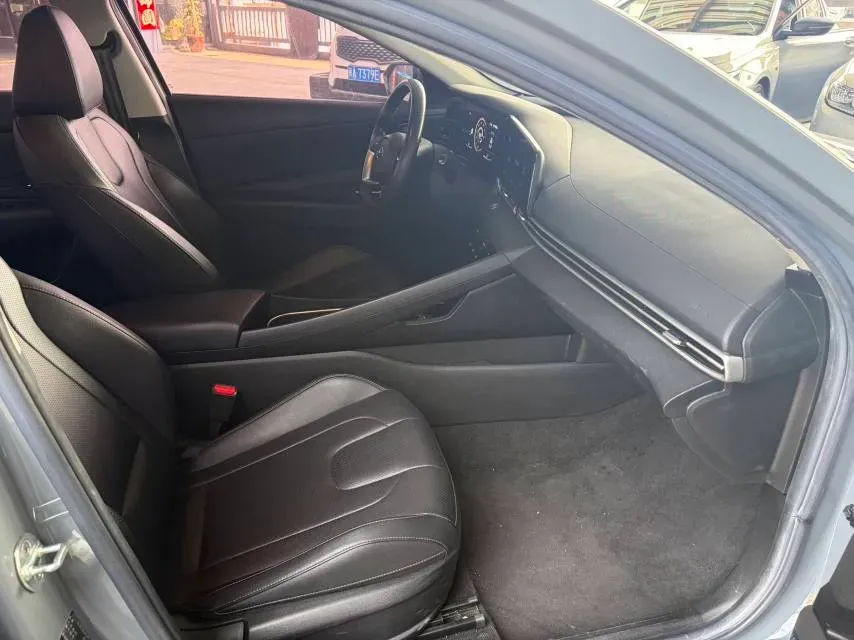 2021 Hyundai Elantra 1.5L 115HP L4 CVT,autocango,china used car exporter,china ev exporter,chinese used car exporter,chinese used ev exporter